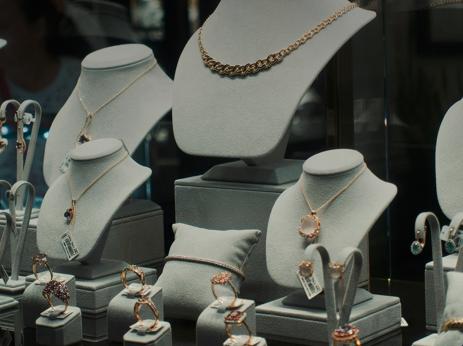 Luxury Jewelry Retailer Drives Appointment‑Based Selling
